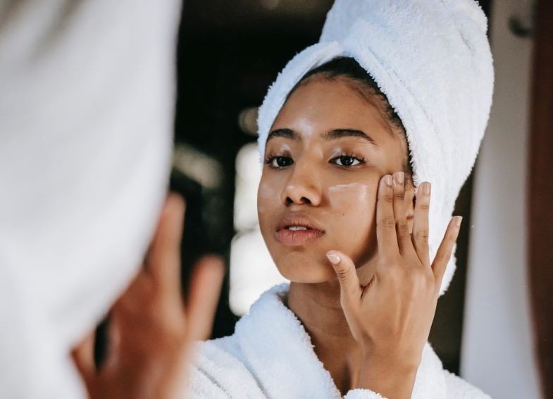 Crema de cáñamo y propiedades cosméticas para el rostro.