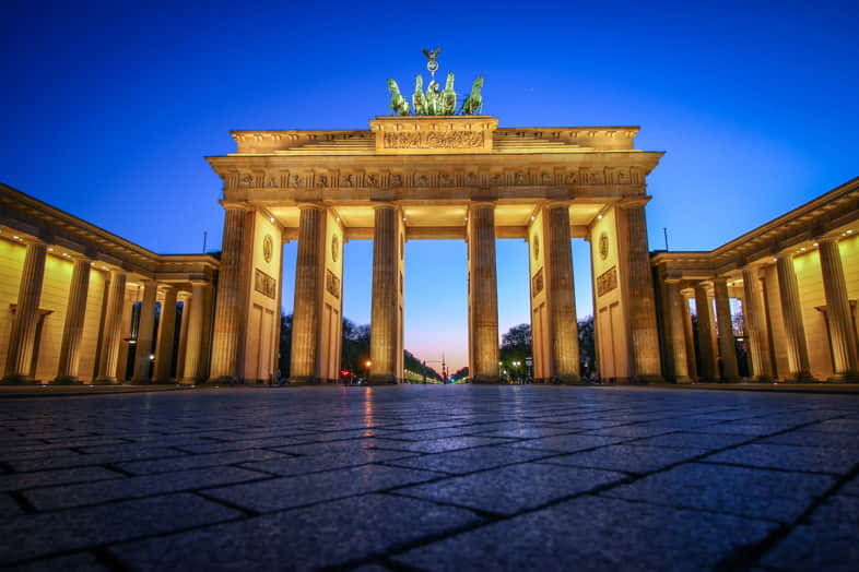 La Puerta de Brandemburgo de noche